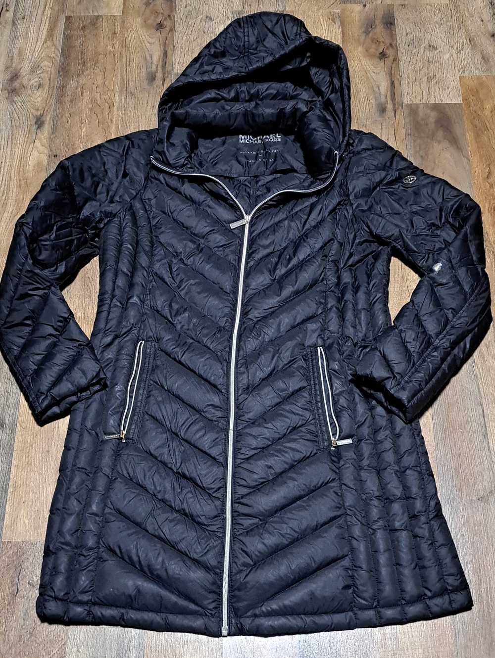 Michael Kors Packable Down Fill Jacket Size M *READ DESCRIPTION* FLAWED